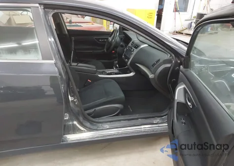 2015 Nissan Altima 2.5/2.5 S/2.5 Sl/2.5 Sv z USA, uszkodzony, nr VIN 1N4AL3AP6FN890434